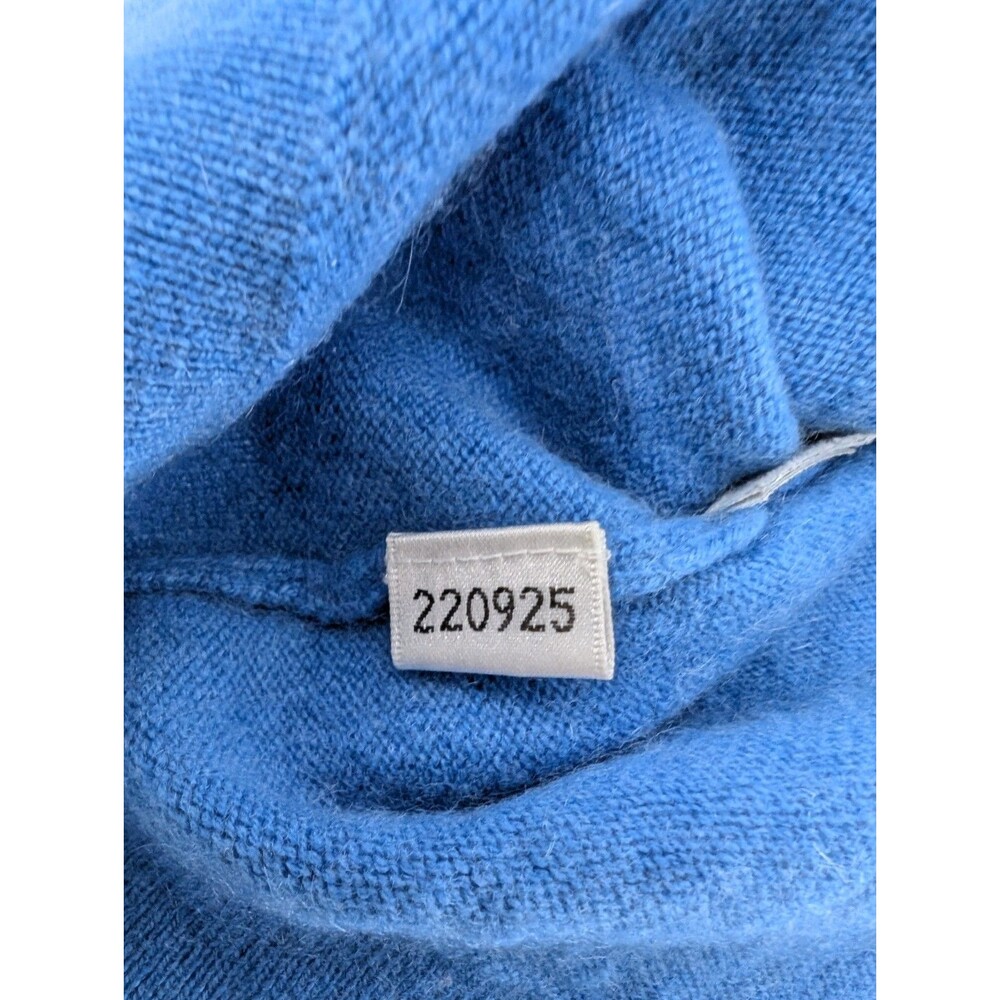 Designer Sweaters (4) Small Soft And Cozy Fabrics Cashmere Etc **Flaw** - Picture 4 of 16